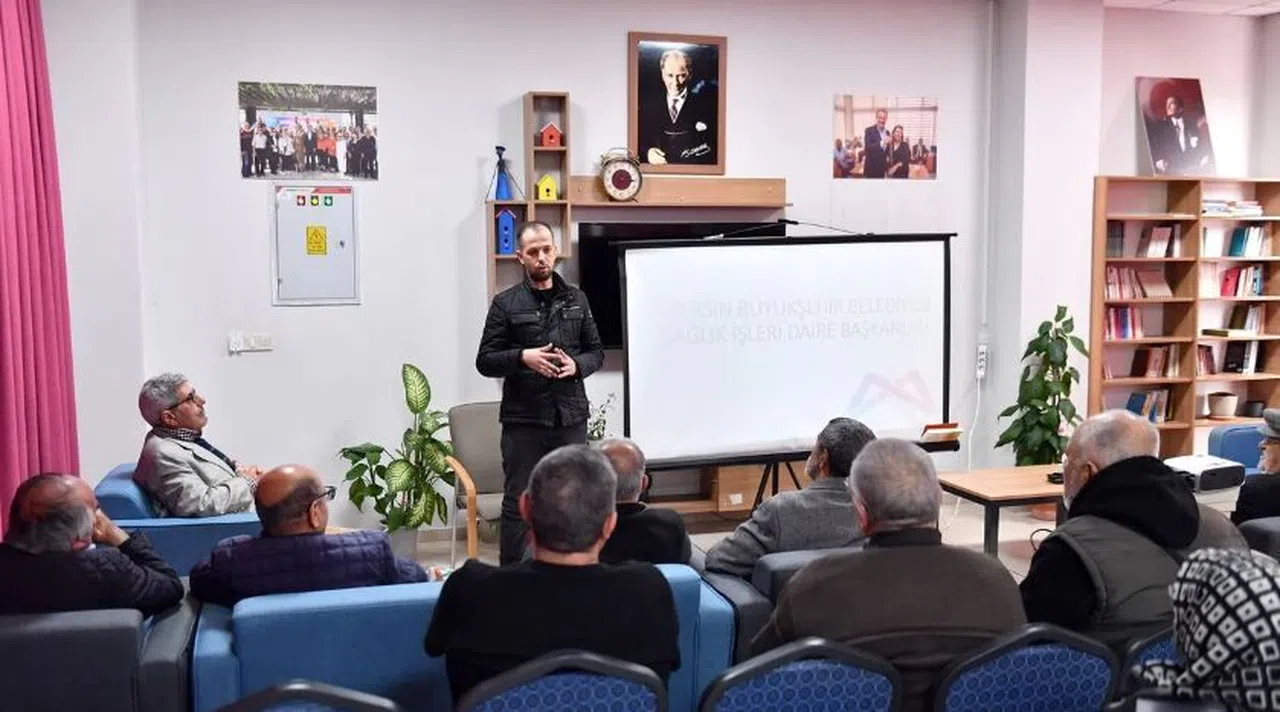 Yaş almış vatandaşlar, aktif yaşlılık ve yaşlılık evreleri hakkında bilgilendirildi  