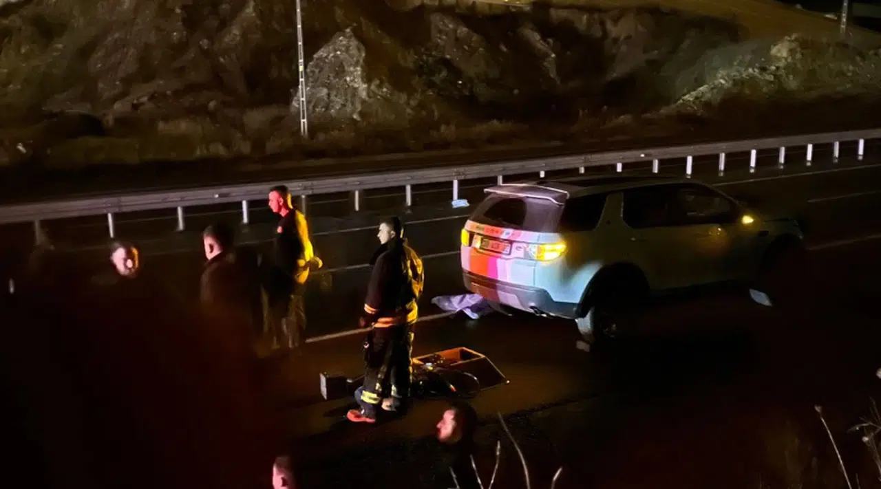 Yolun karşısına geçerken otomobilin çarptığı anne ve oğlu hayatını kaybetti