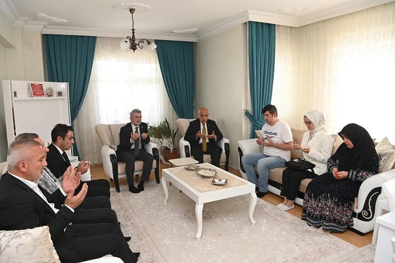 Görgel ve Kirişci'den şehit yakınlarına ziyaret