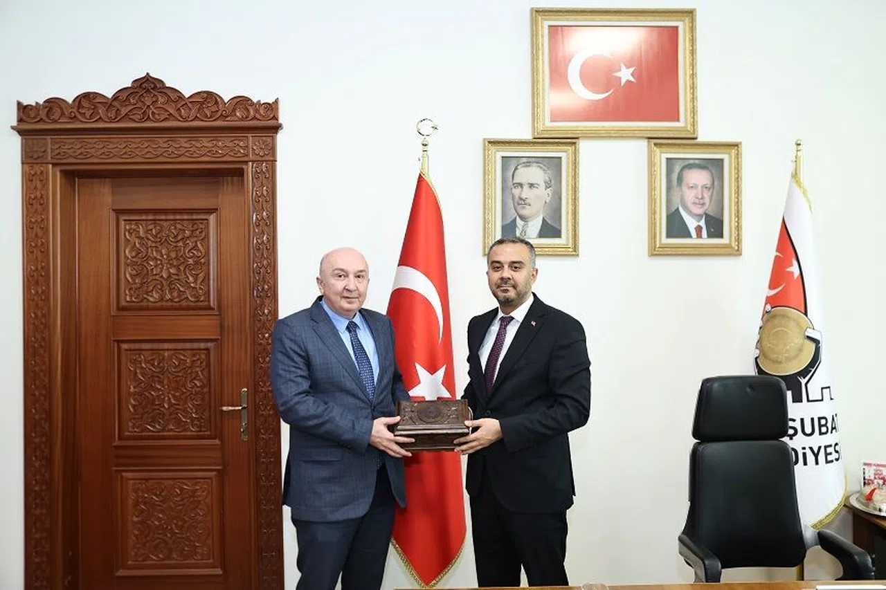 Rektör Yasım,Başkan Hanefi Topbaş’a Hayırlı Olsun Ziyareti