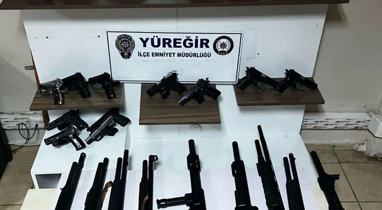 27 ruhsatsız tabanca ele geçirildi