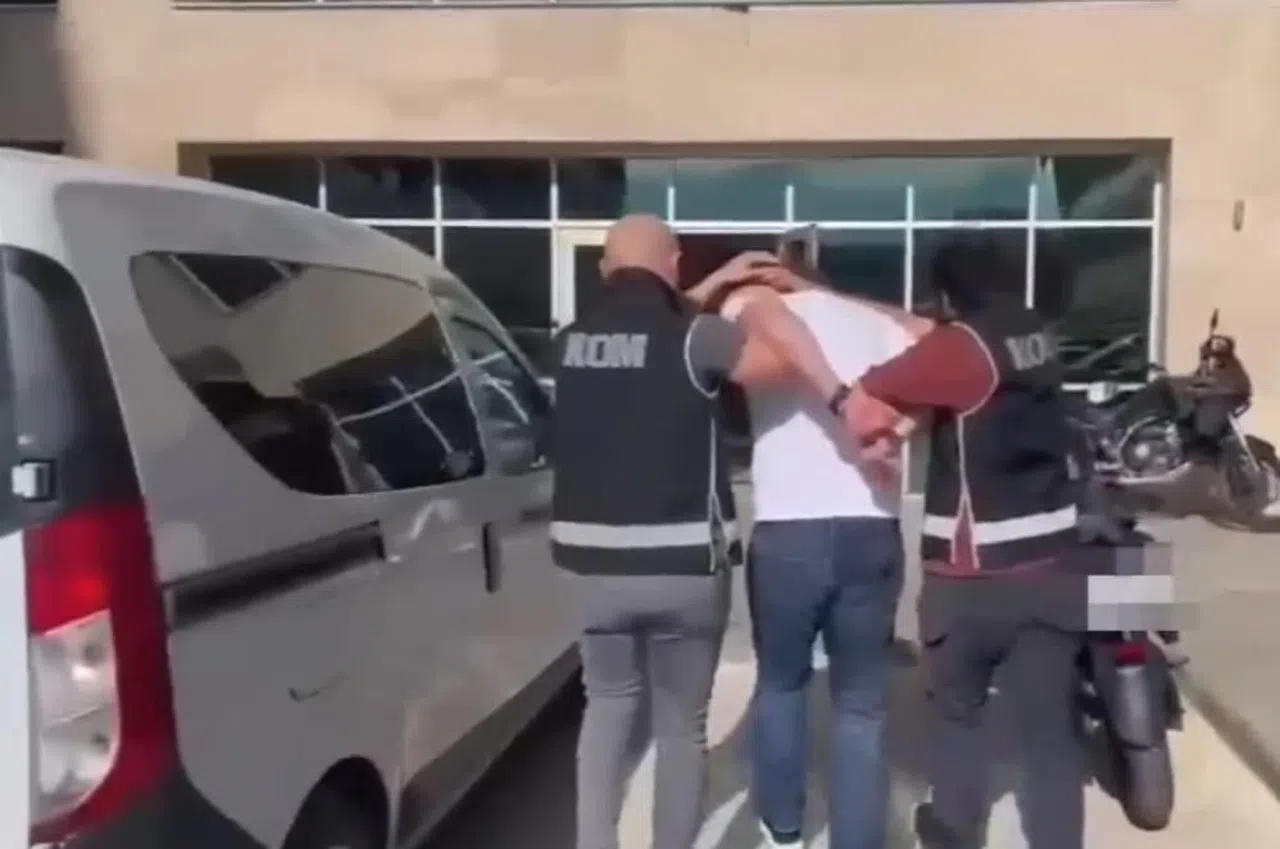 İnterpol tarafından gaspçı Antalya’da yakalandı