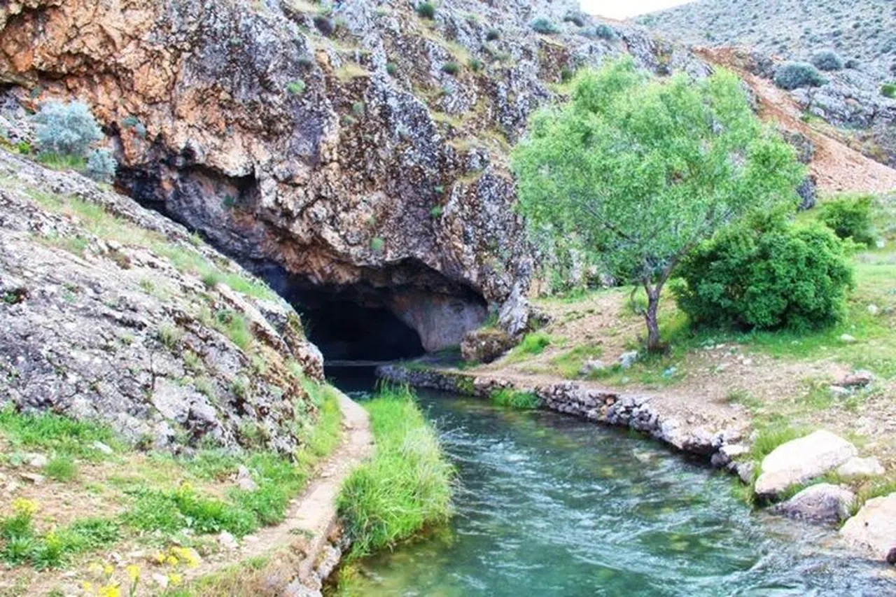 Mağara Gözü doğaseverlerin uğrak mekanı oldu