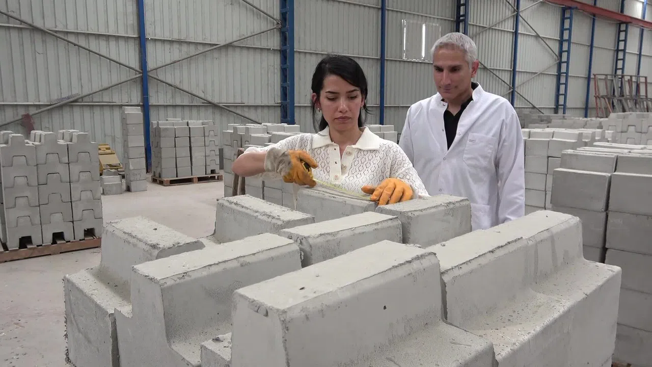 Çocuk oyuncağından esinlenilen lego betona Avrupa’dan talip çıktı