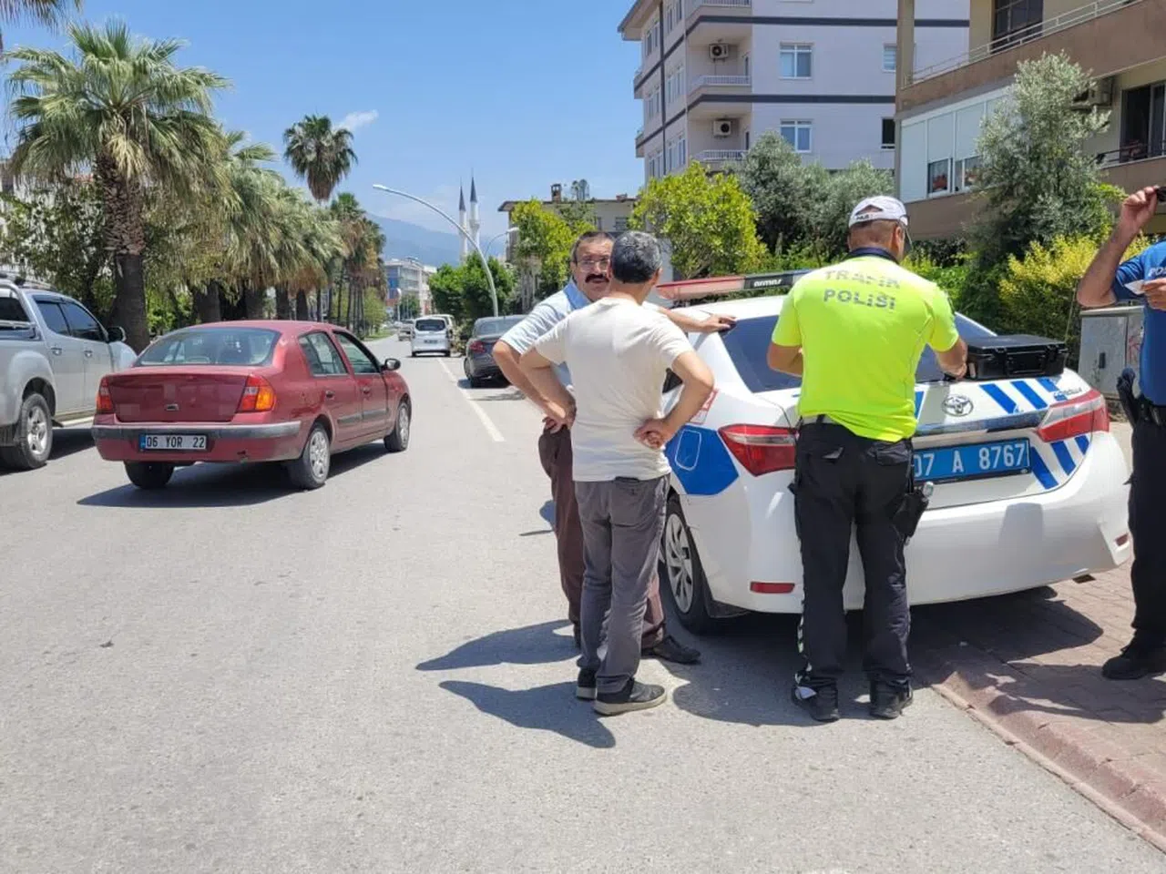 Otomobilin çarptığı 7 yaşındaki ilkokul öğrencisi yaralandı