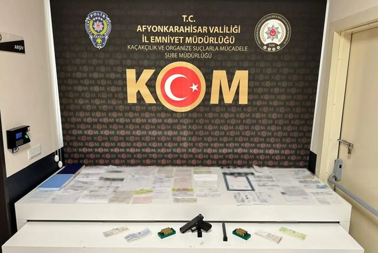 Polis, tefecilikle 25 milyonluk vurgun yapan 9 kişiyi yakaladı