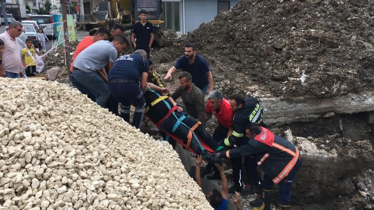 Üzerine beton blok yıkılan işçi yaralandı