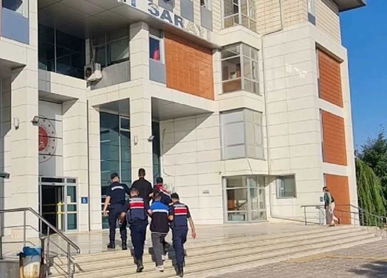 27 şüpheli şahıs suçüstü yakalandı