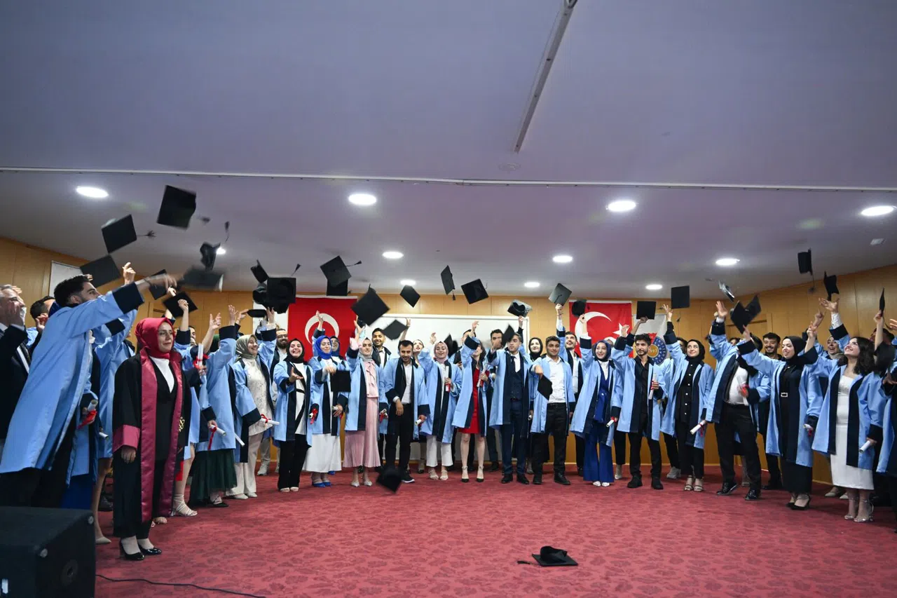 Mezuniyet Coşkusu Afşin'de Yaşandı
