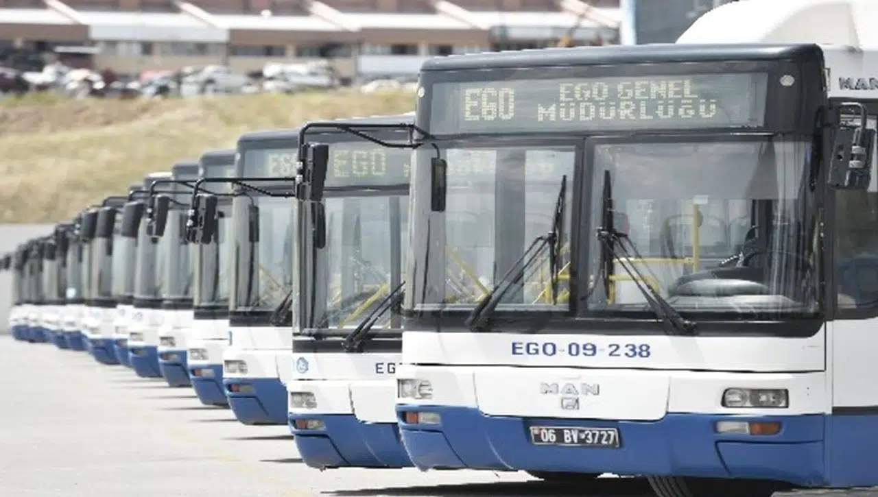 Ankara'da Yılbaşı Gecesi Ulaşım Saatleri: Metro, Otobüs ve Ankaray Kaça Kadar Hizmet Verecek?