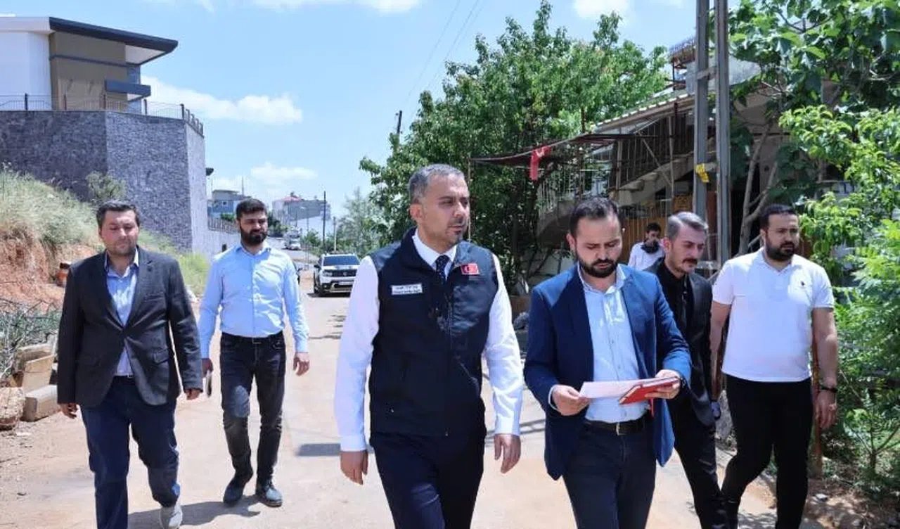 Başkan Toptaş: Ulaşımı Rahatlatmak İçin İmar Yolları Açılıyor!