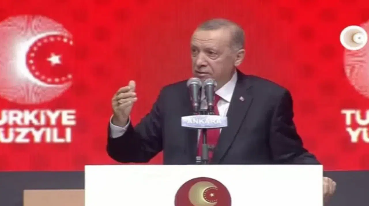 Cumhurbaşkanı Erdoğan: Dergi kapaklarından ayar verilemeyeceğini gösterdik