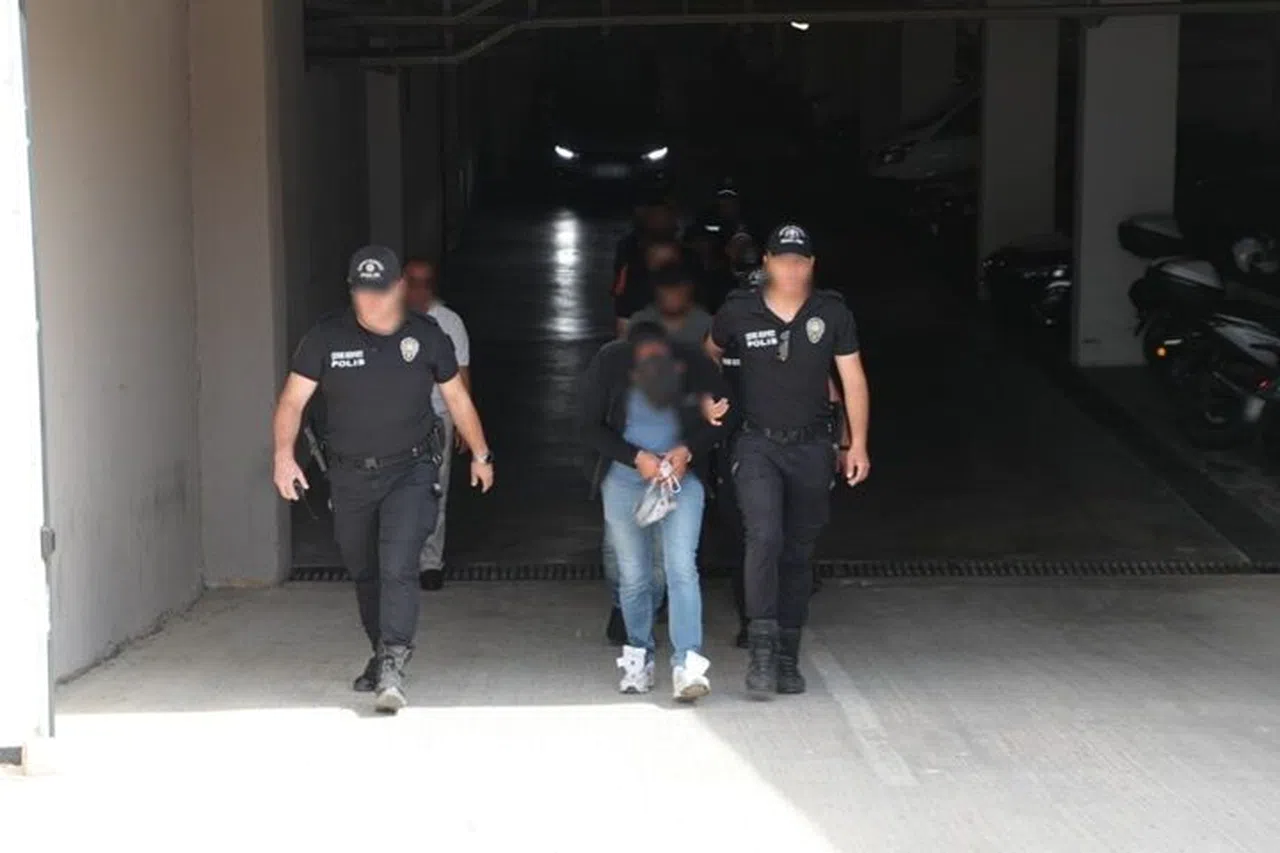 Asayiş ve diğer suçlardan aranan 160 kişiye eş zamanlı operasyon