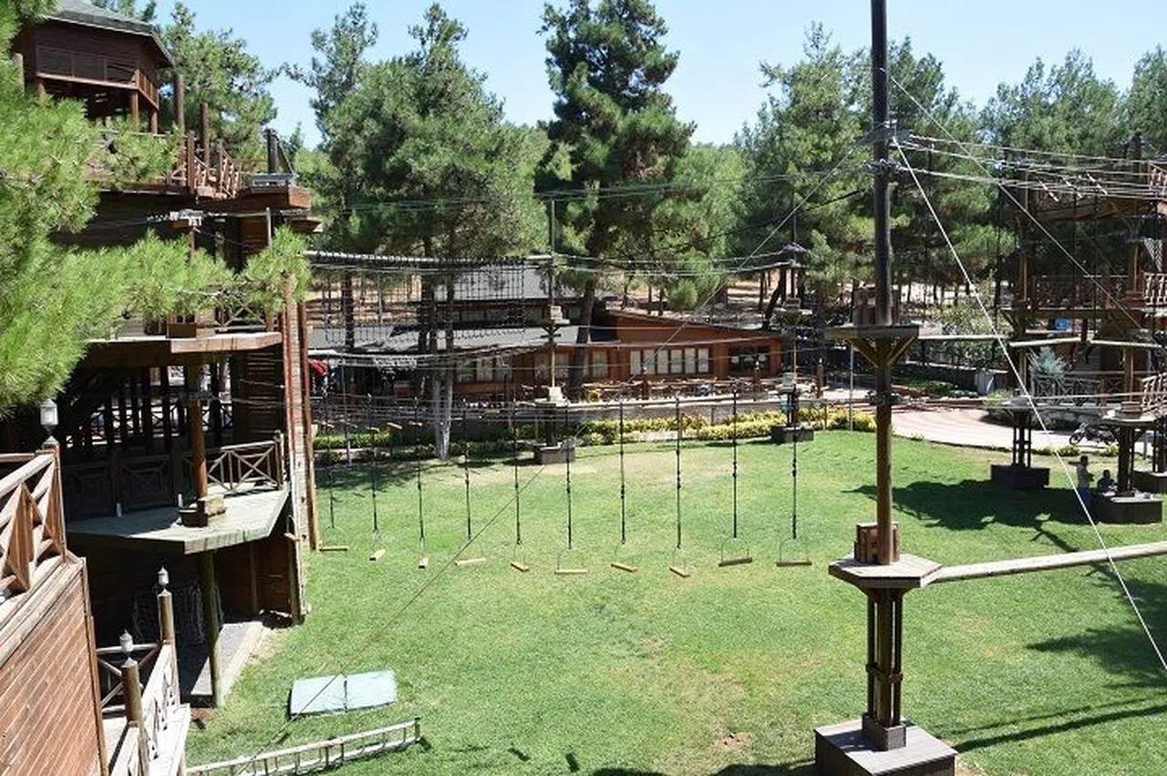 Gaziantepliler,Erikçe Macera Parkı’nda sıra dışı etkinliklerle vakit geçiriyor