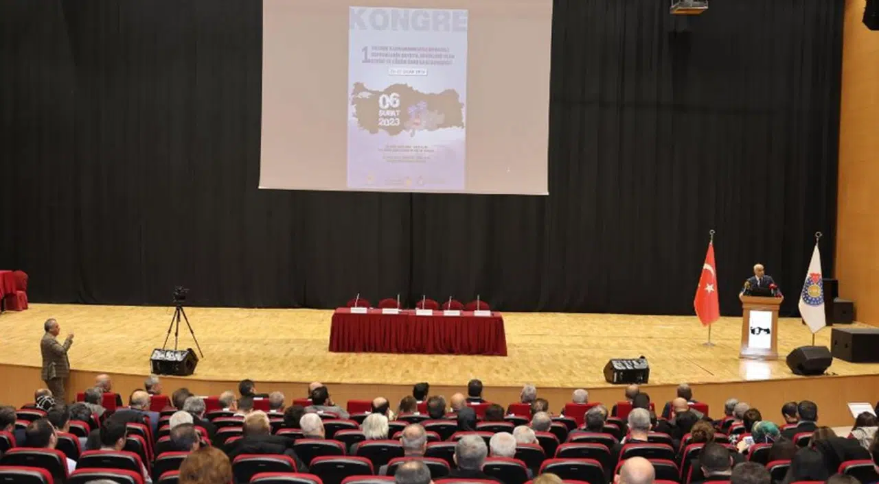 Kahramamaraş'ta deprem kongresinin 1. günü tamamlandı