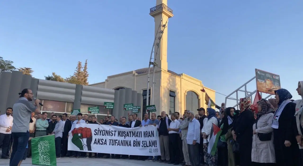 Kahramanmaraşlılar Filistin'e Dua Etti