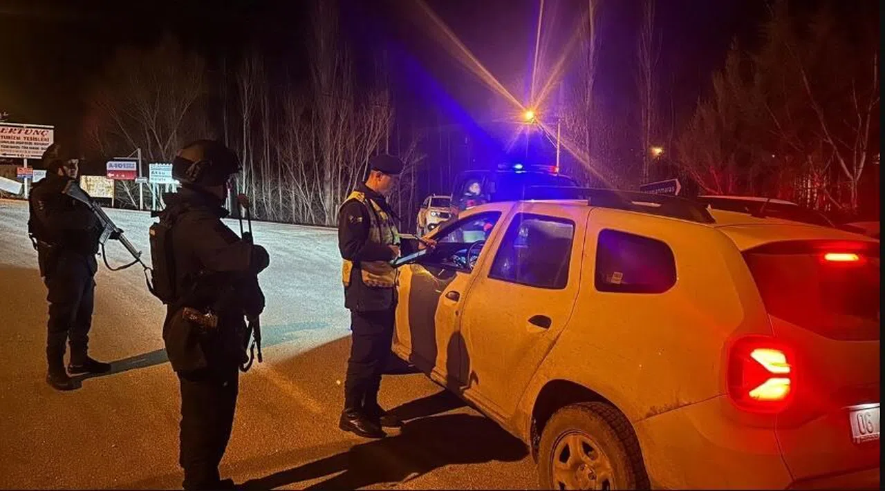 Kahramanmaraş'ta jandarmadan yılbaşı uygulaması