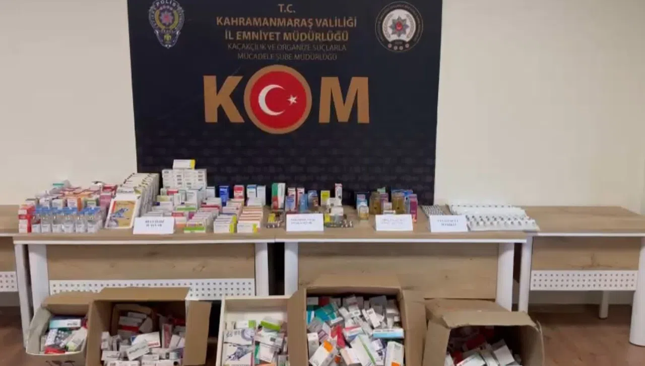 Kahramanmaraş’ta reçetesiz ilaçlar polise takıldı