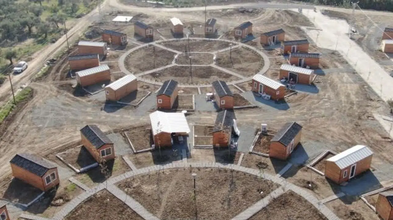 “Örnek Evler“, 100 depremzede aileye yuva oldu