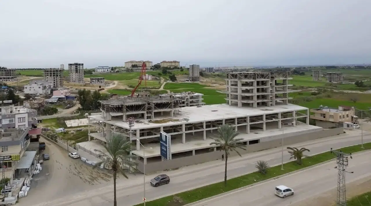 Projeleriyle Adana’yı taçlandırıyorlar