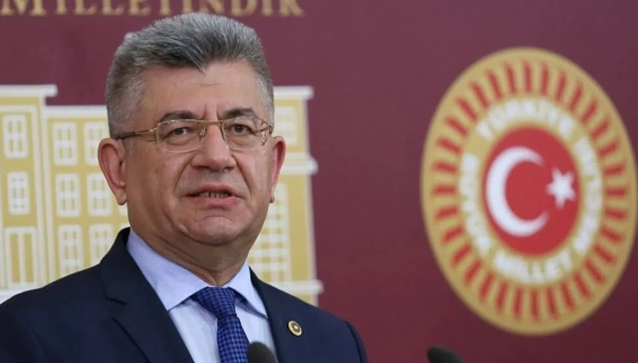 Eski vekil Aycan, cinsiyetsizleştirme konusuna dikkat çekti