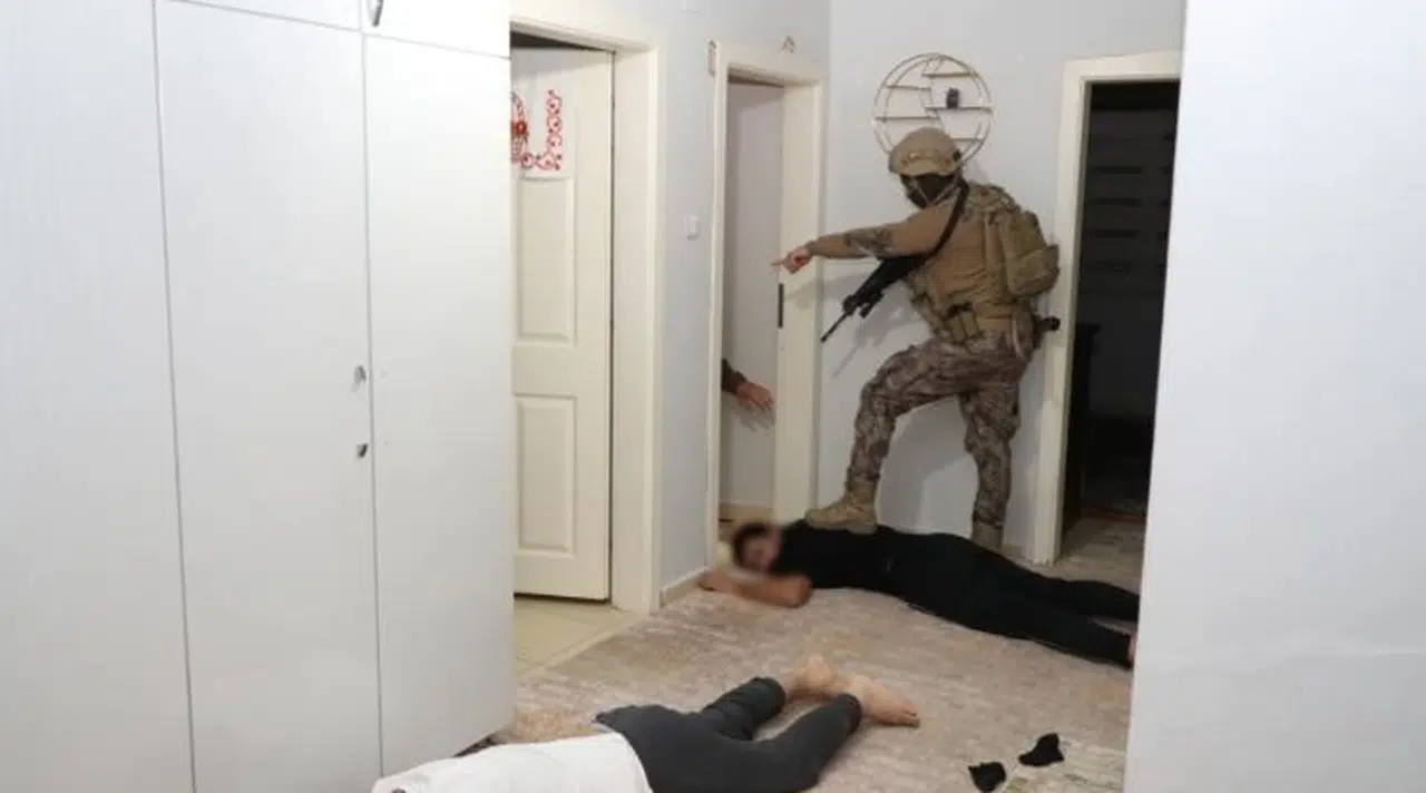 Silah kaçakçılığı operasyonu: 5 gözaltı