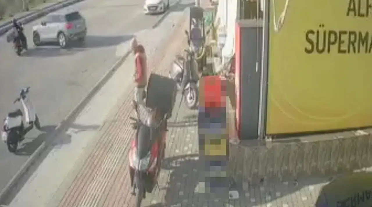 'U' dönüşü motosiklet sürücüsünün yaralanmasıyla sonuçlandı