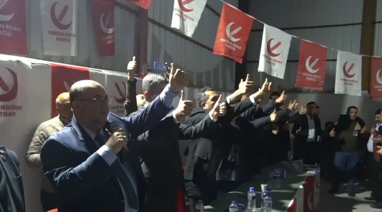 Yeniden Refah yükseliyor