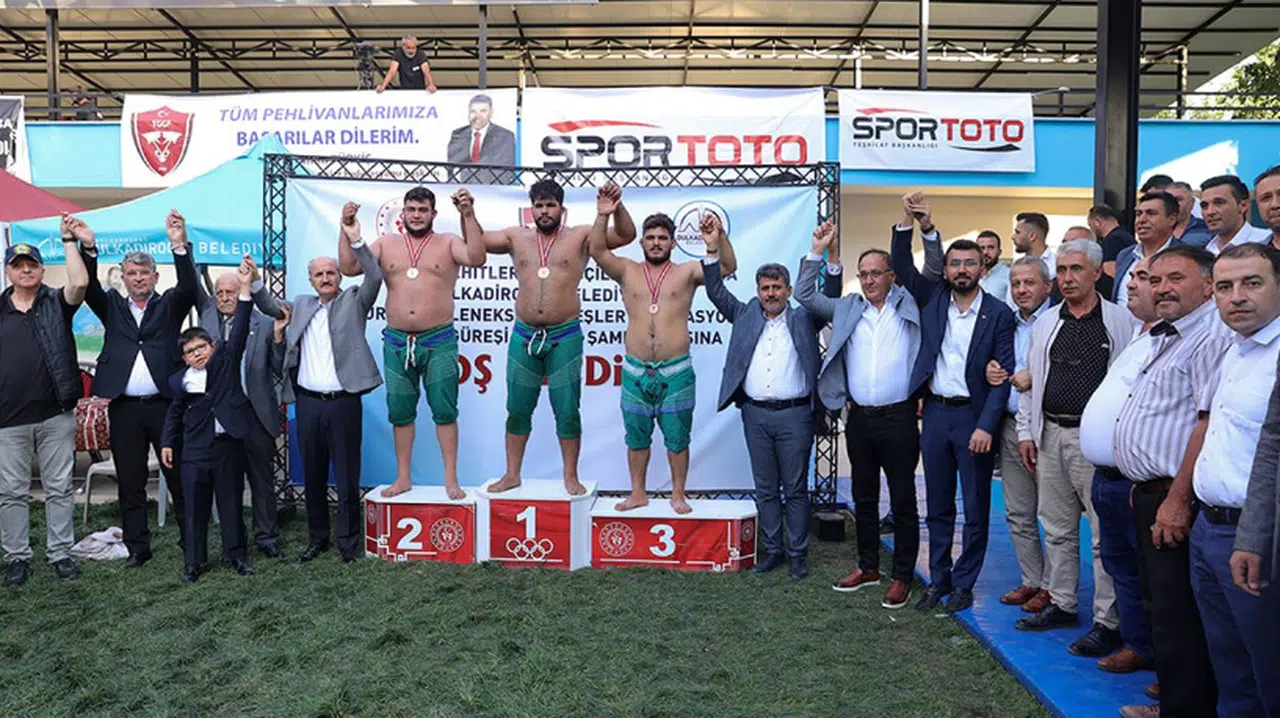 Yiğitler Er Meydanına Deprem Şehitleri Anısına Çıktı