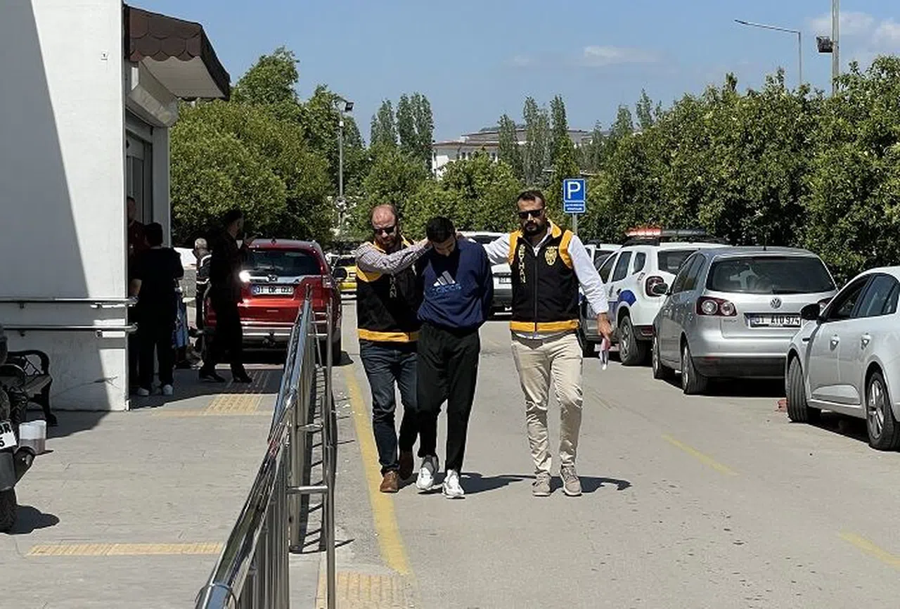 Adana´da suç makinesi polisten kaçamadı