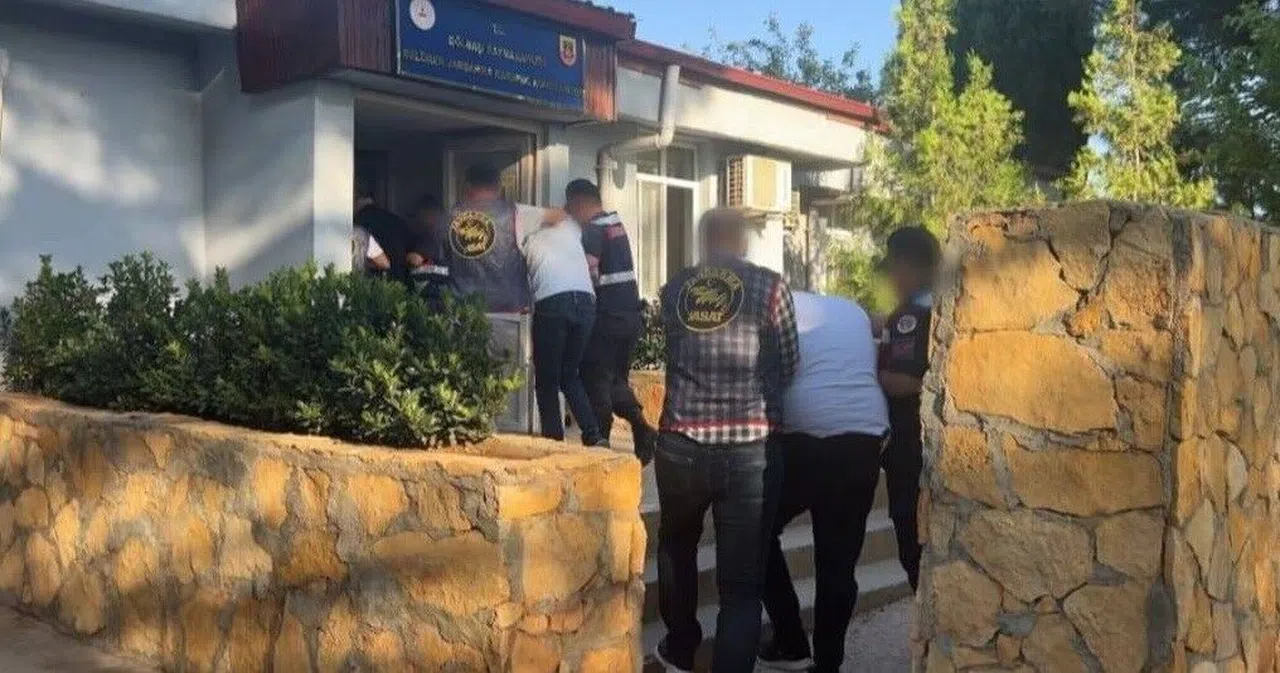 Para Nerde ? Yok.Uyuşturucu Nerde ? Oda Yok