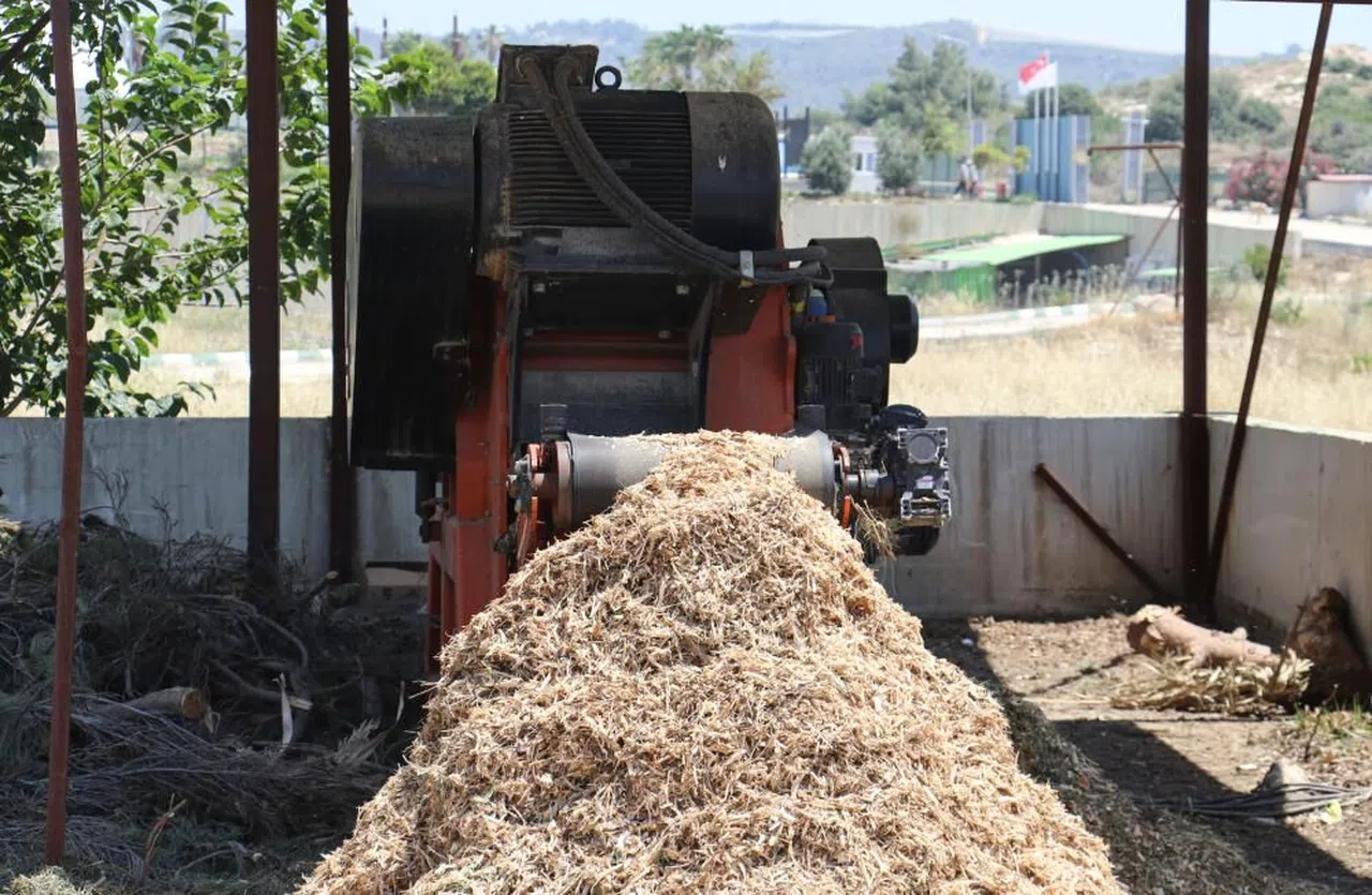 Atıklar, toprak iyileştirici kompost ürüne dönüşüyor