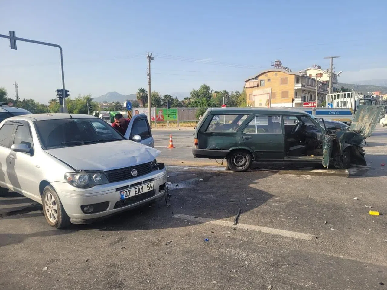 Sistemin çalışmadığı kavşakta kaza: 4 yaralı