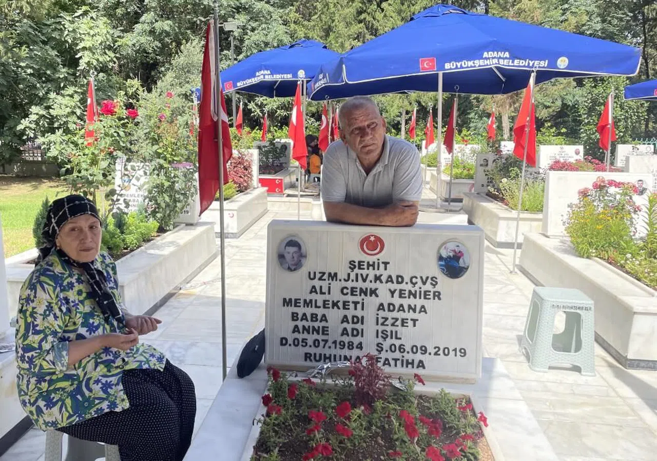 Babalar Günü'nde şehit babalarının buruk bayramı
