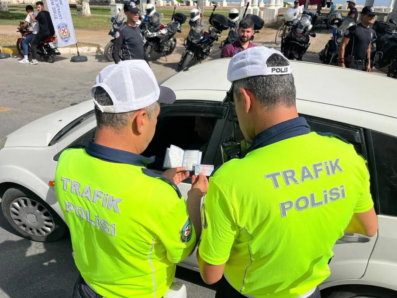 Bayram dolayısıyla trafik tedbirleri arttırıldı