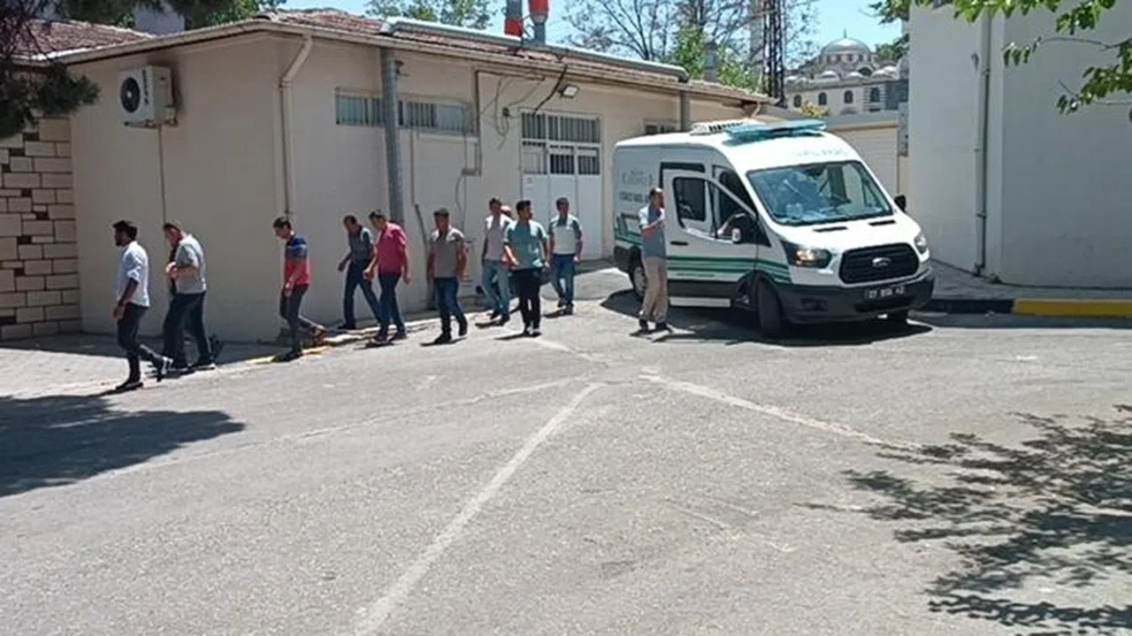 Kardeşini kurtarmak isterken boğuldu