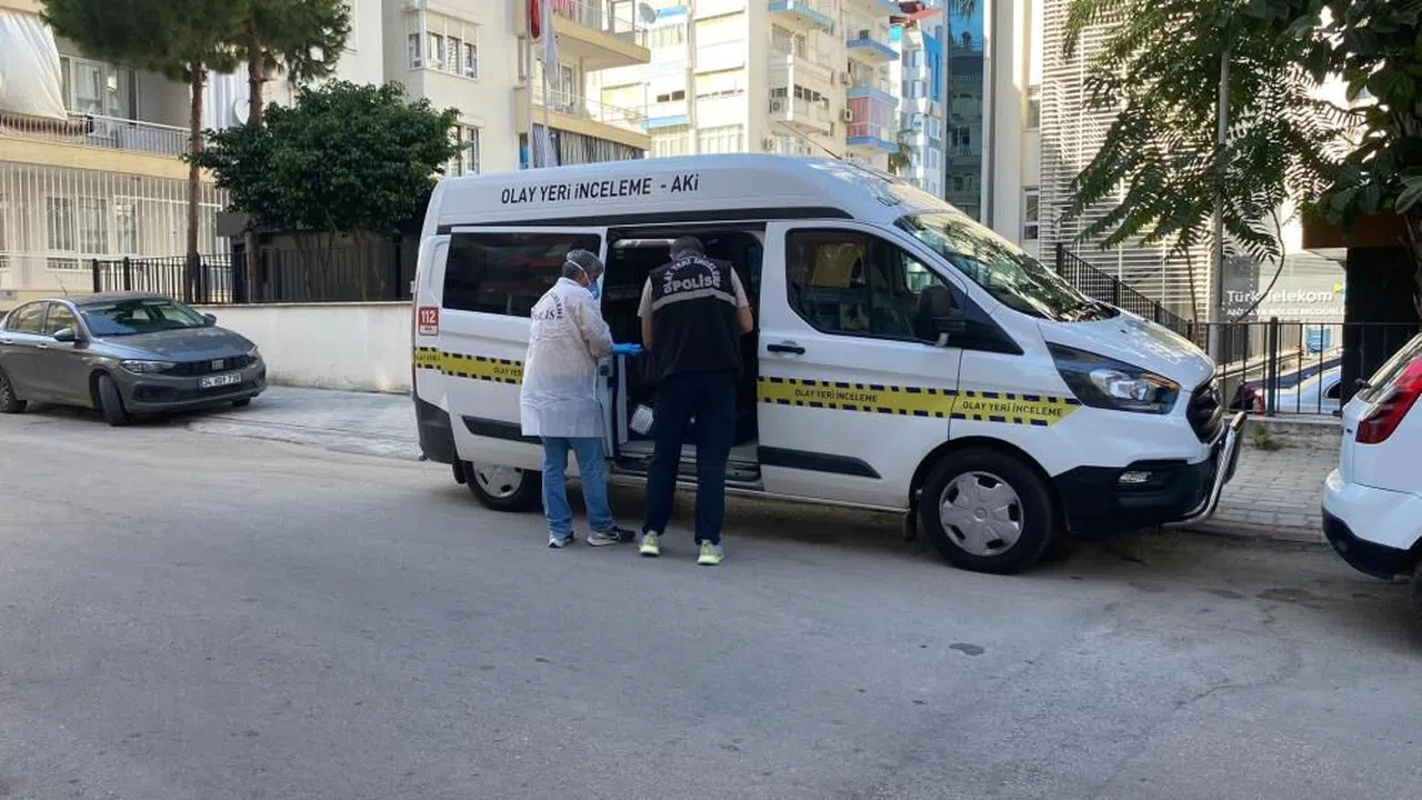Yalnız yaşayan adam ev sahibi tarafından ölü bulundu