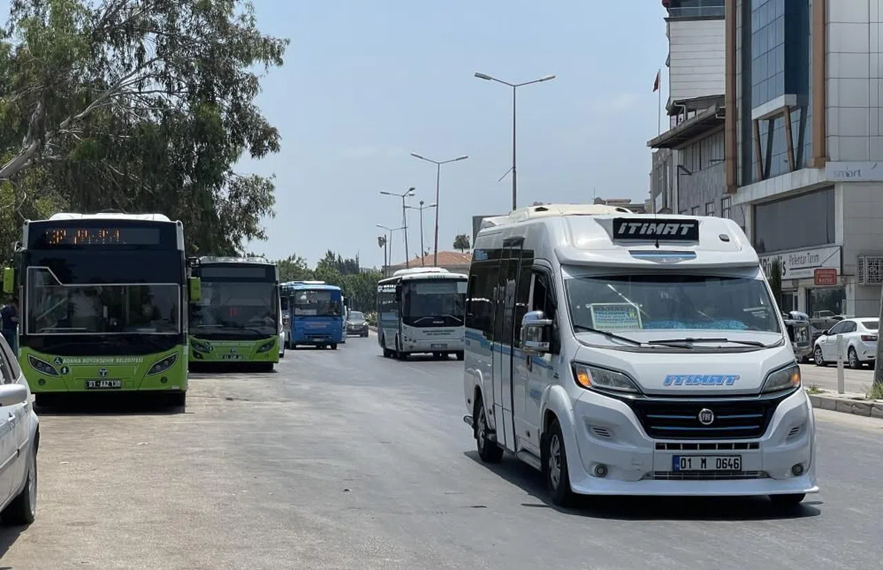 50 derecede dolmuşta vatandaşa 'klima' çilesi