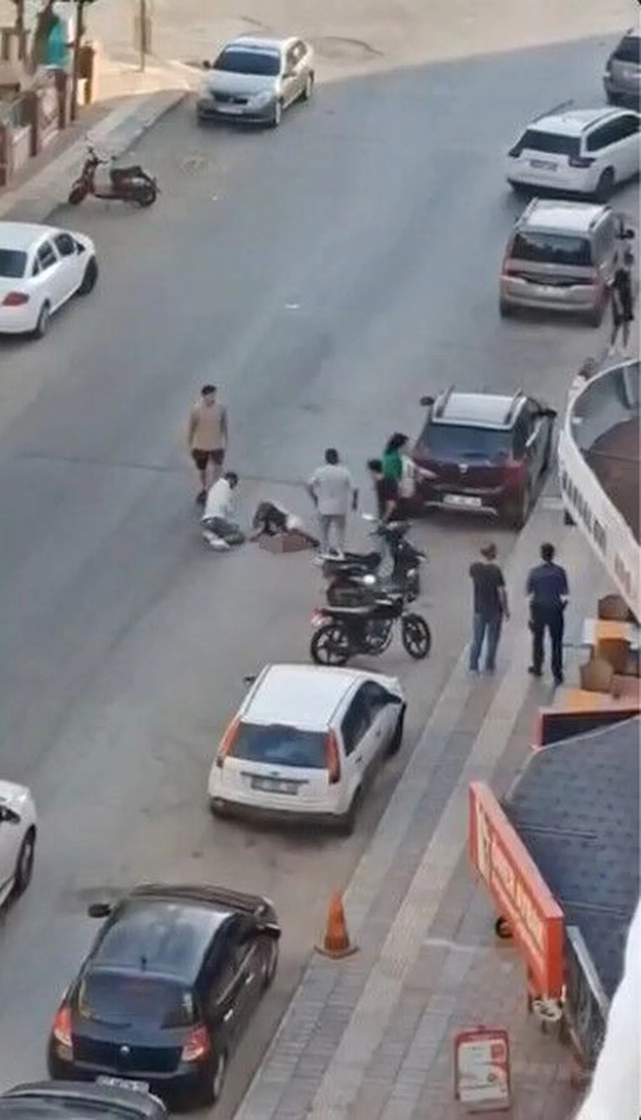 Antalya'da bıçaklı kavga: 1 ölü, 2 yaralı
