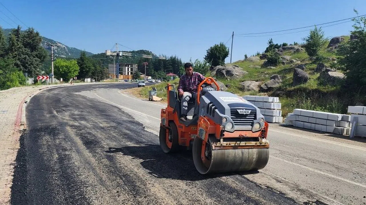 Büyükşehir Andırın'da Ulaşımı İyileştiriyor