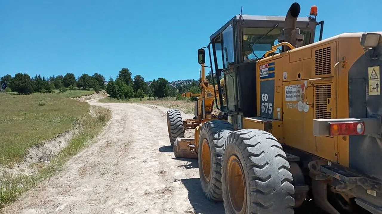 Büyükşehir, Andırın’da 16 Mahallenin Daha Ulaşımını İyileştiriyor