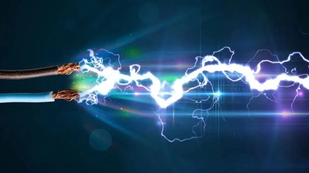 Elektrik akımına takılan işçi hayatını kaybetti