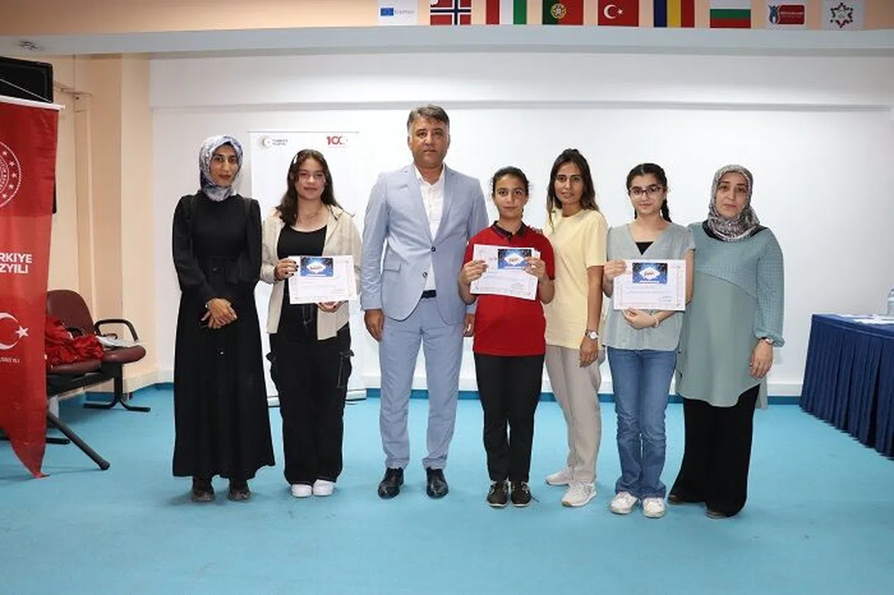 Kahramanmaraş’ta Öğrenciler Ödüllendirildi
