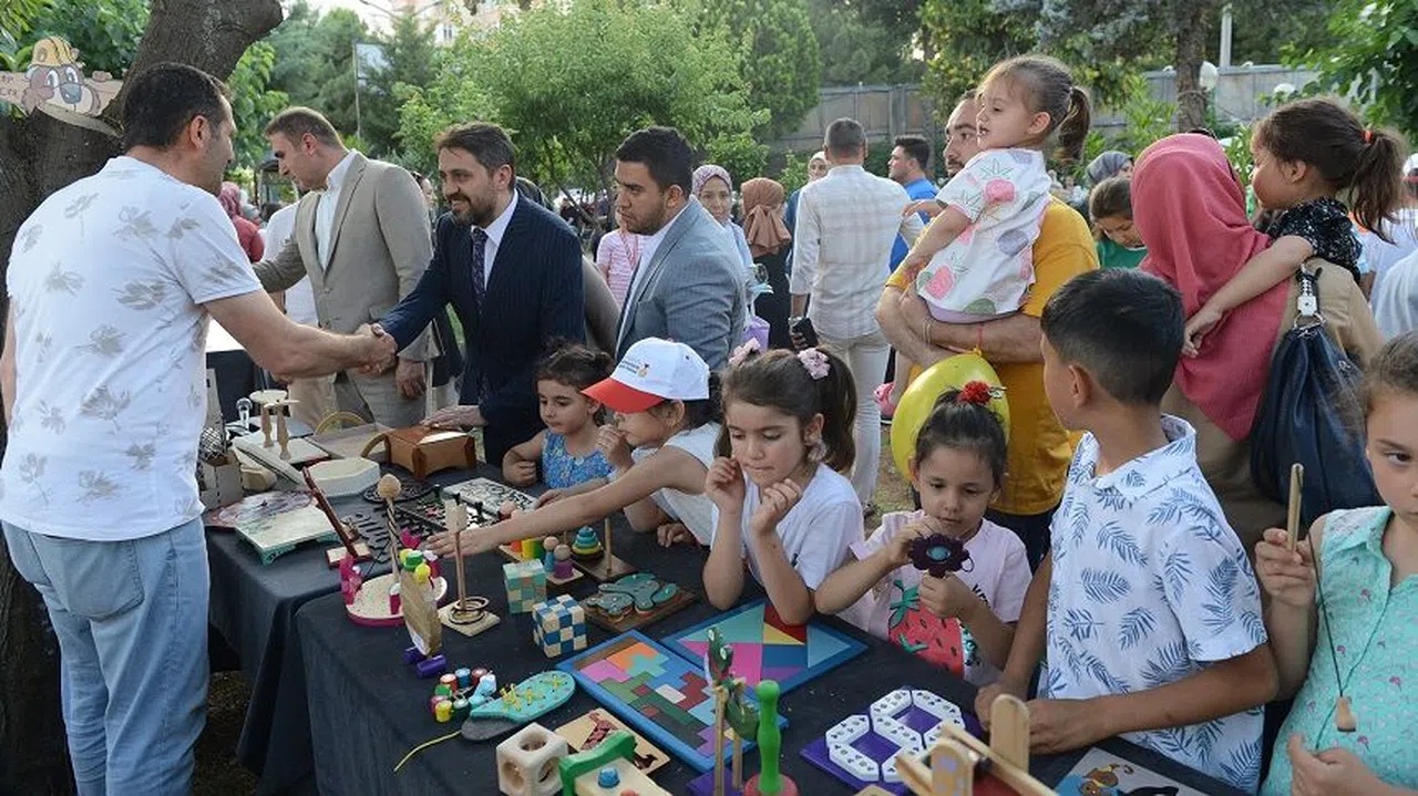 Kahramanmaraş'ta Minik Eller, Filistin'e Yardım Eli Uzatıyor!