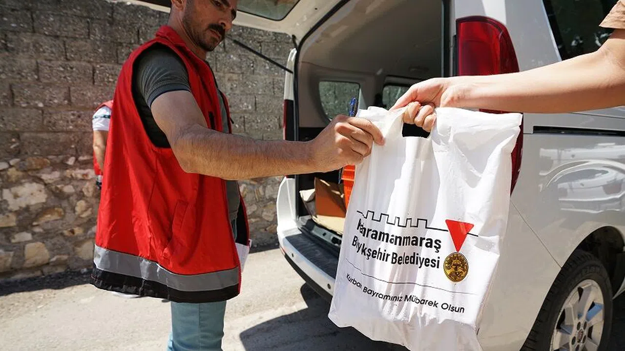Büyükşehir, Kurban Paylarını İhtiyaç Sahiplerine Ulaştırdı