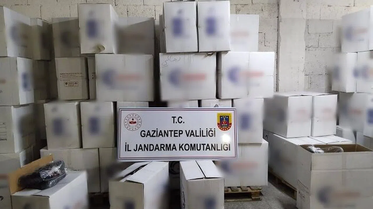 2 milyon 670 bin TL değerinde sahte  terlik ele geçirildi