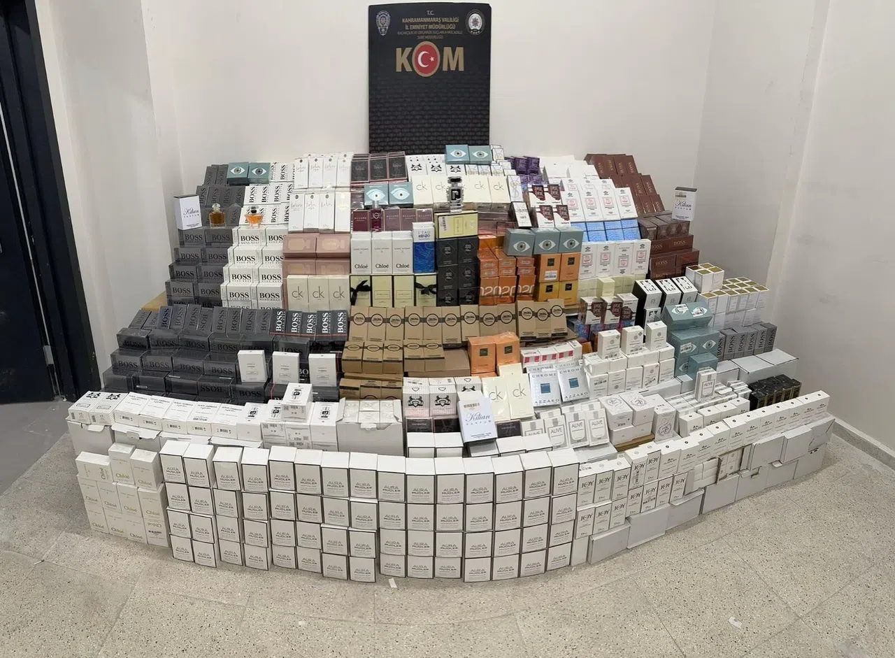 Kahramanmaraş'ta Gümrük Kaçakçılarına Büyük Darbe! Binlerce Parfüm Ele Geçirildi