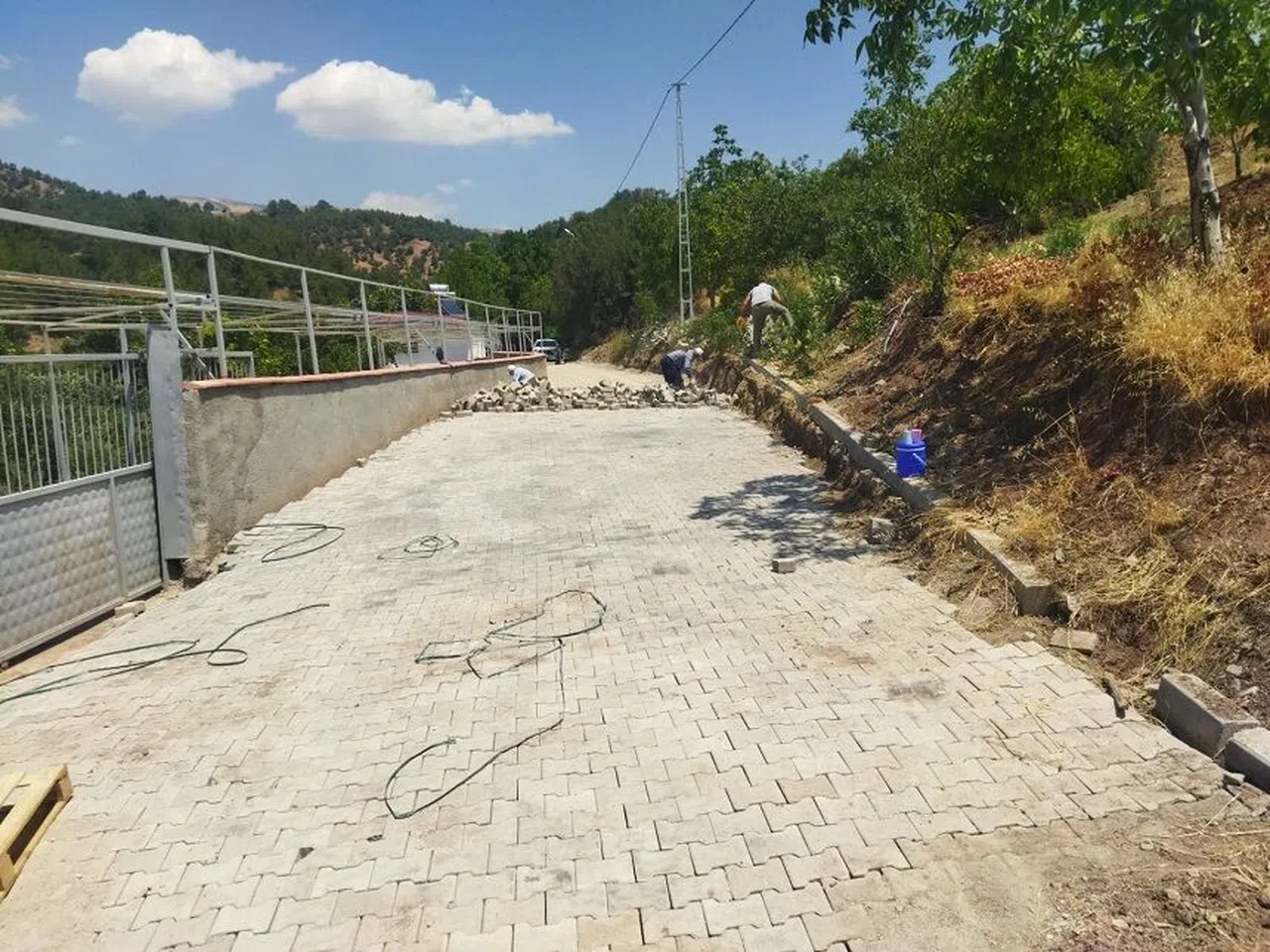 Dulkadiroğlu'nda Kilit Parke Yol Çalışmaları