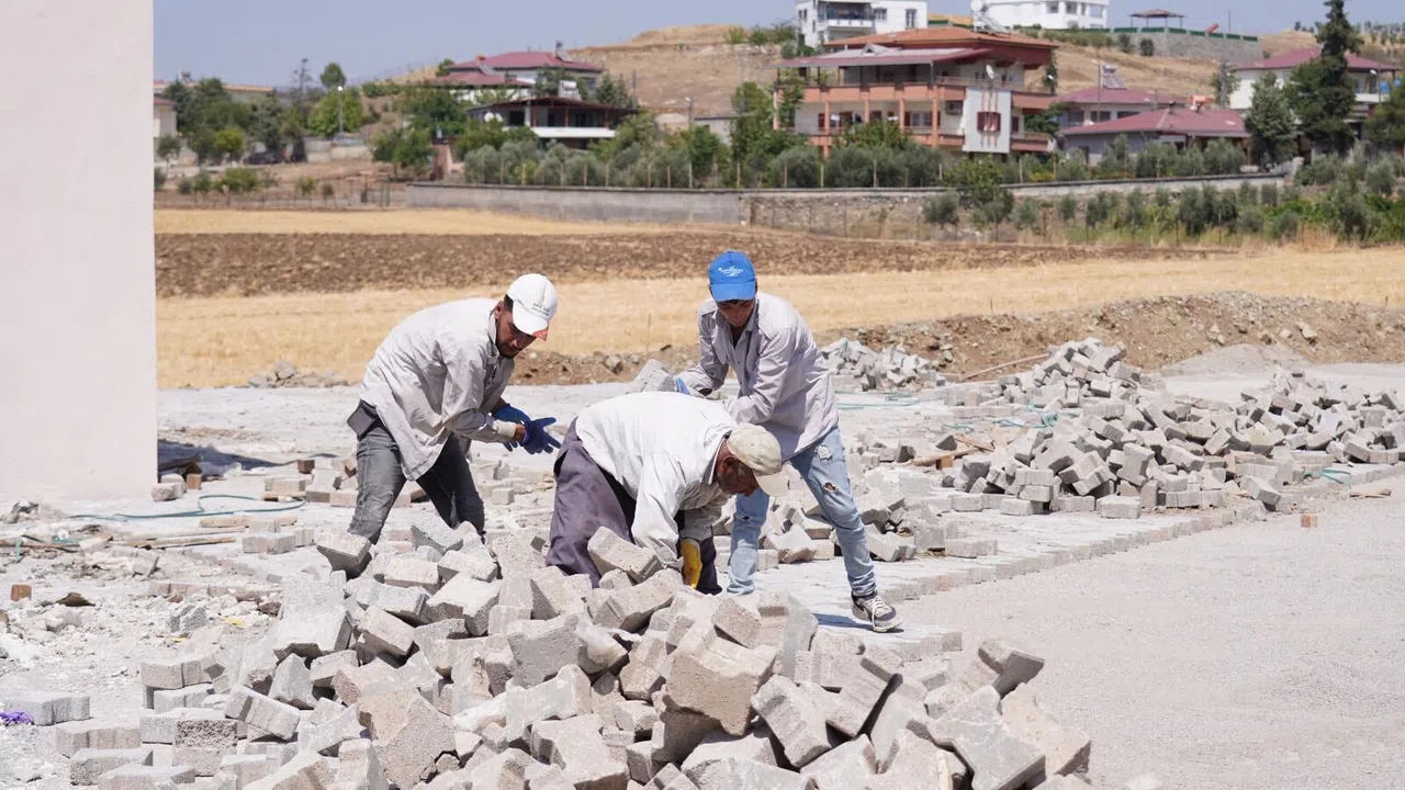 Dulkadiroğlu Belediyesi Sosyal Etkinlik Alanları İçin Kolları Sıvadı