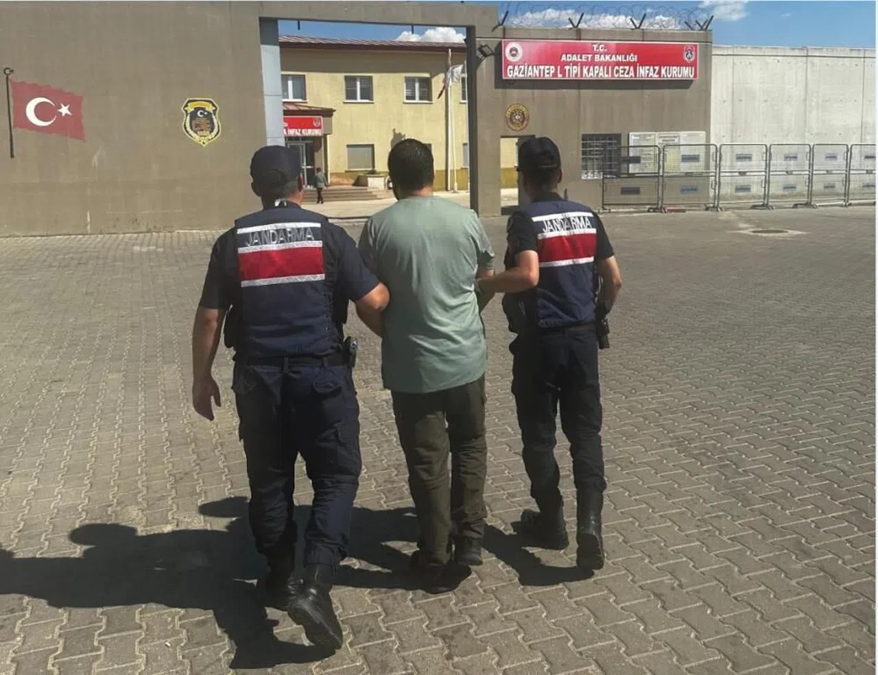 DEAŞ silahlı terör örgütü üyesi yakalandı